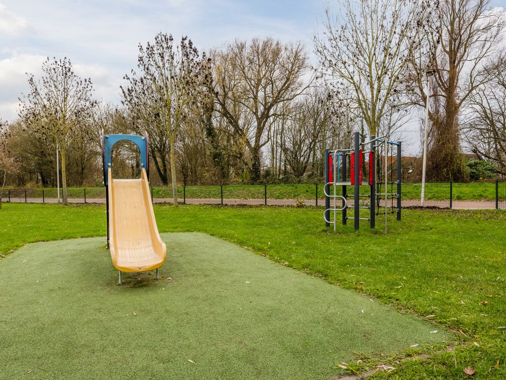 Spoorbaan 149, HELLEVOETSLUIS