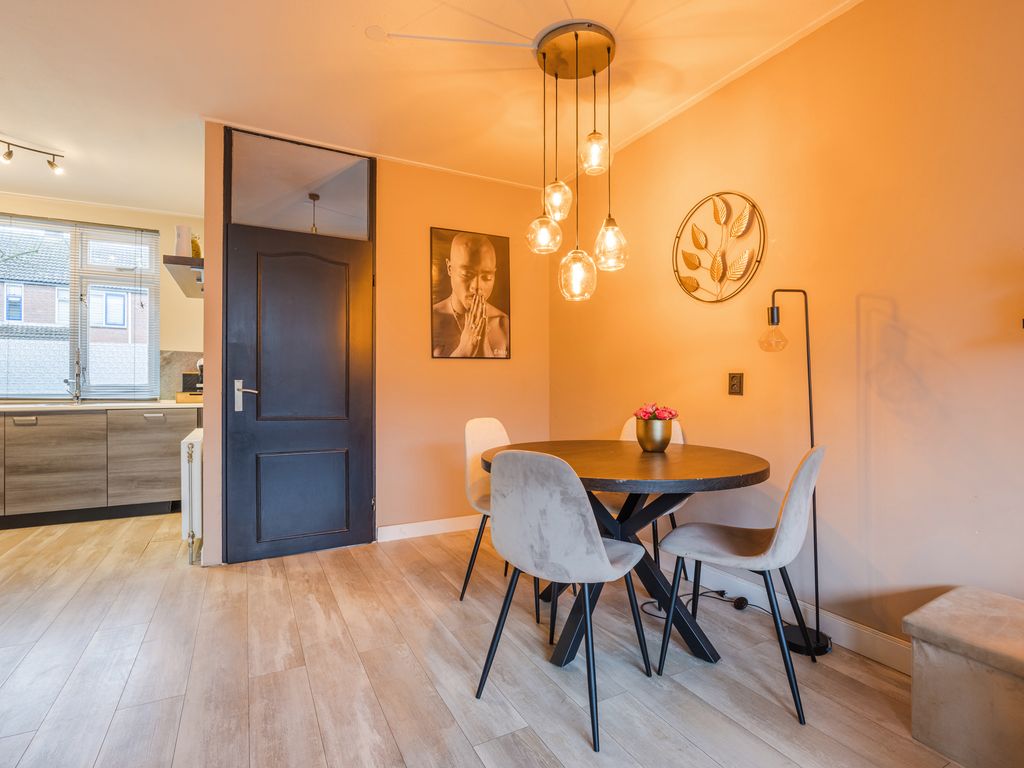 Dukdalf 10, HELLEVOETSLUIS