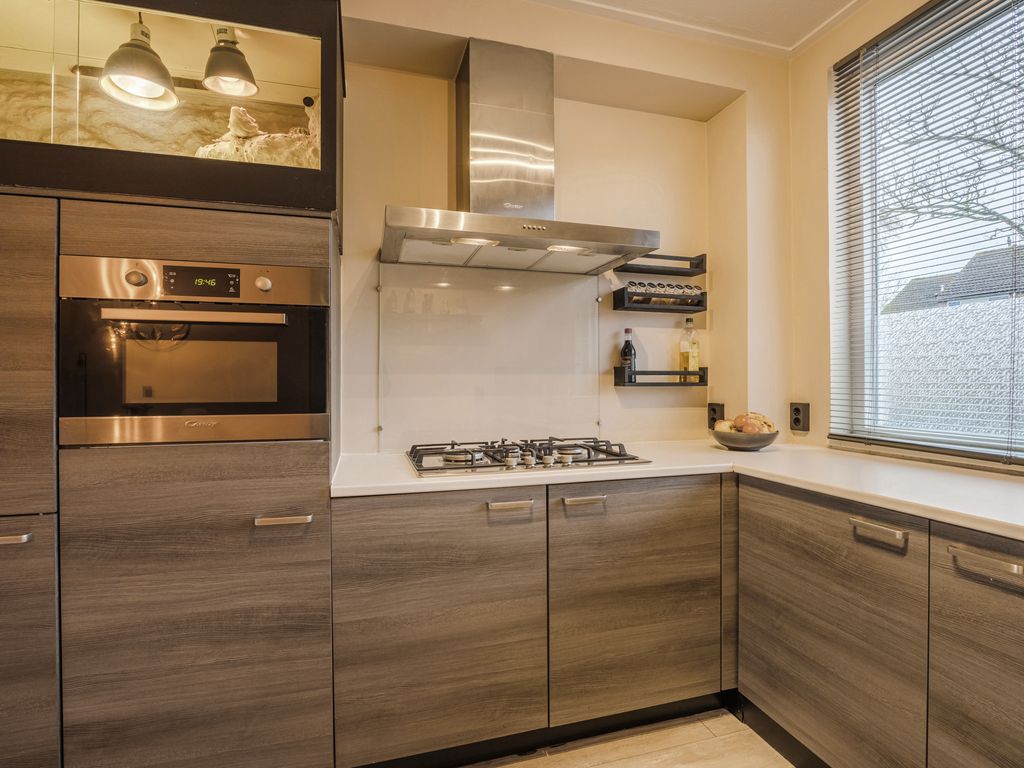 Dukdalf 10, HELLEVOETSLUIS