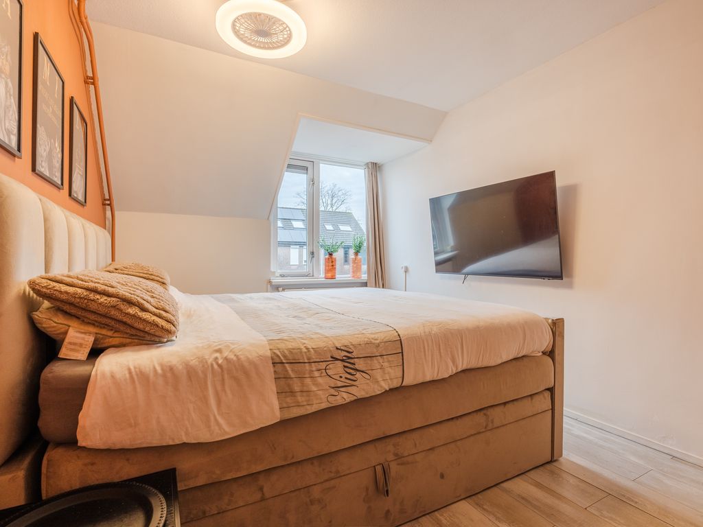 Dukdalf 10, HELLEVOETSLUIS