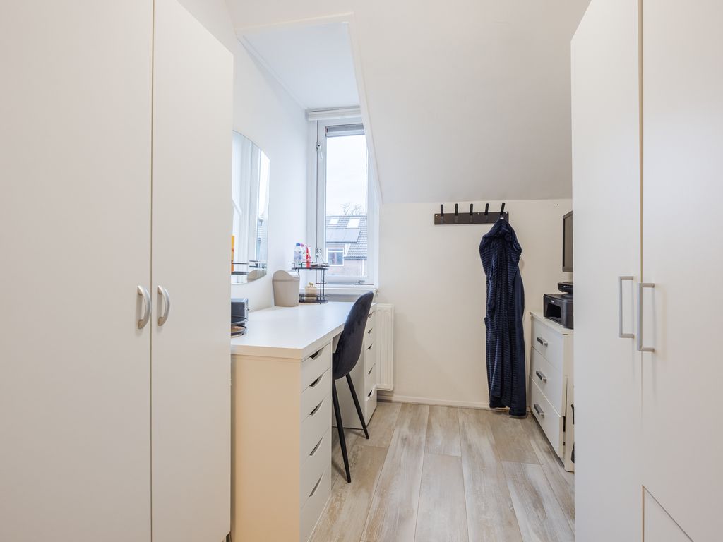 Dukdalf 10, HELLEVOETSLUIS