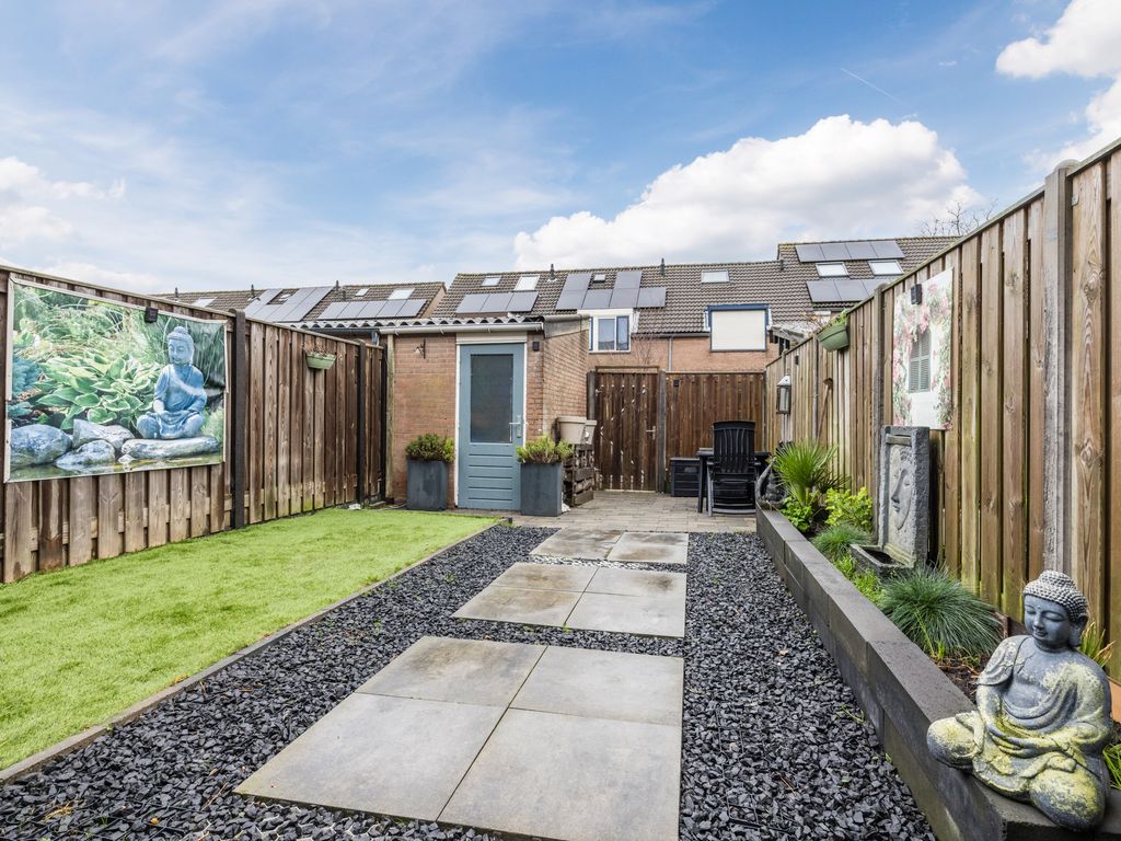 Dukdalf 10, HELLEVOETSLUIS