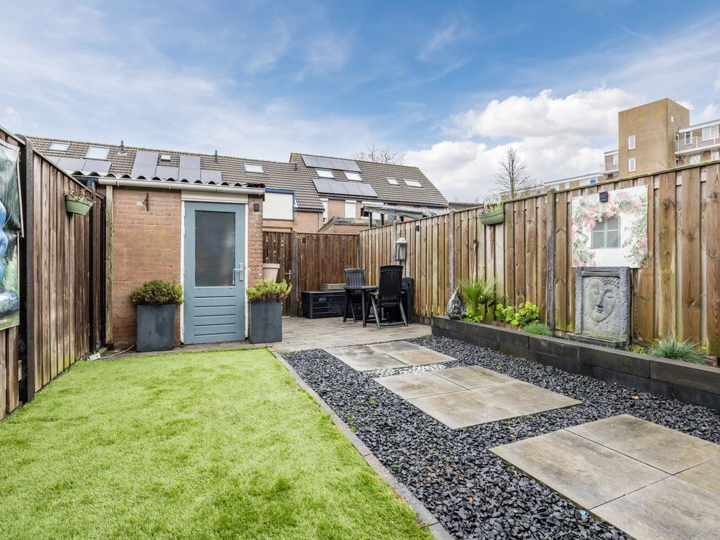 Dukdalf 10, HELLEVOETSLUIS