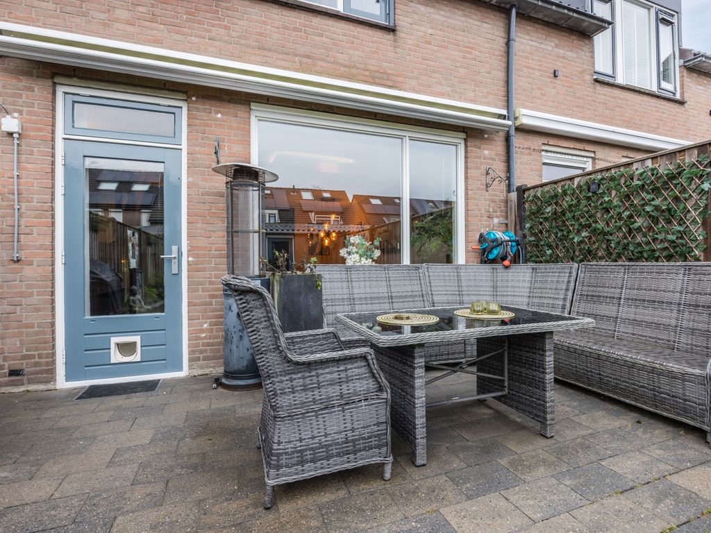 Dukdalf 10, HELLEVOETSLUIS