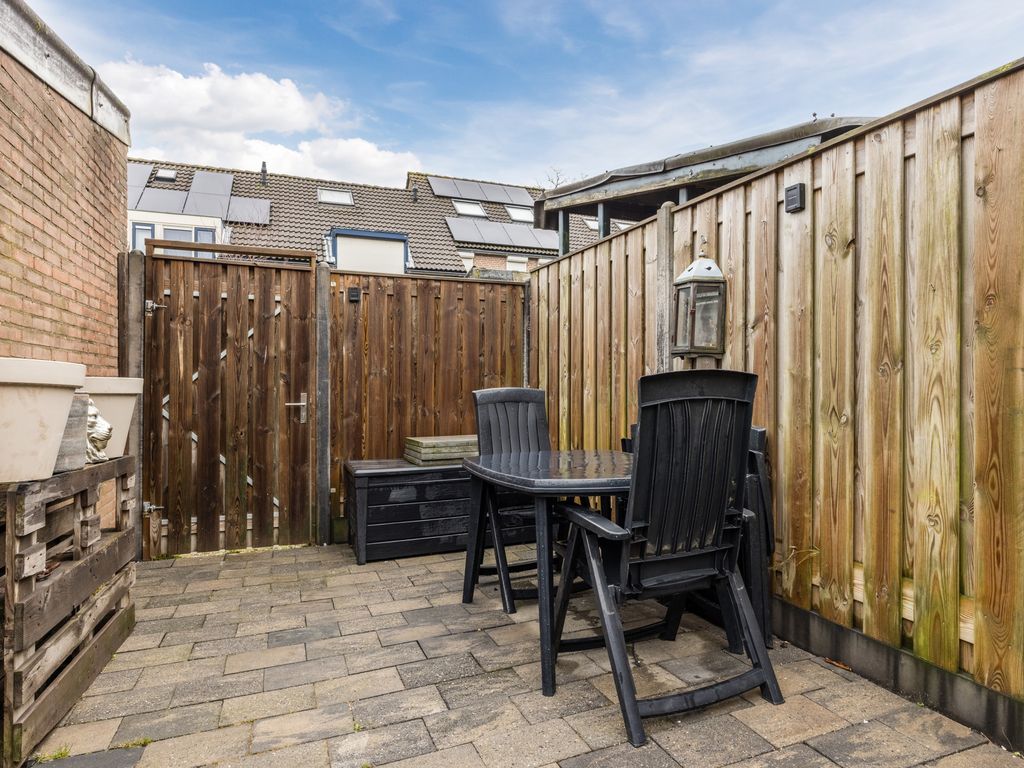 Dukdalf 10, HELLEVOETSLUIS