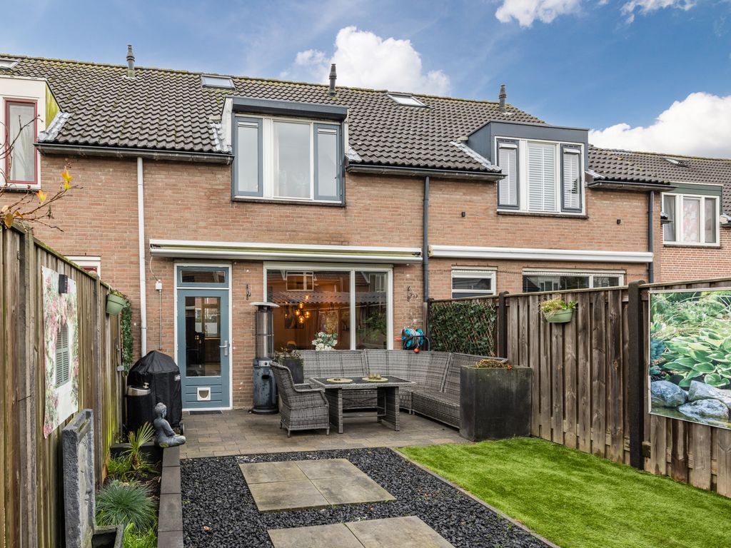 Dukdalf 10, HELLEVOETSLUIS