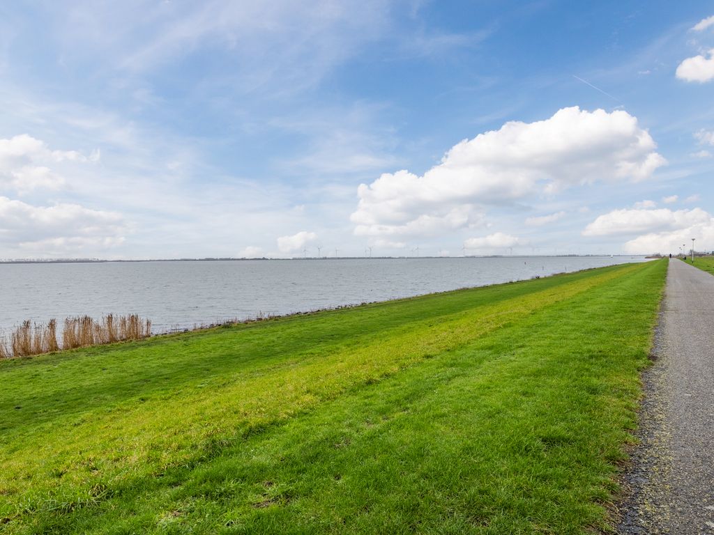 Dukdalf 10, HELLEVOETSLUIS