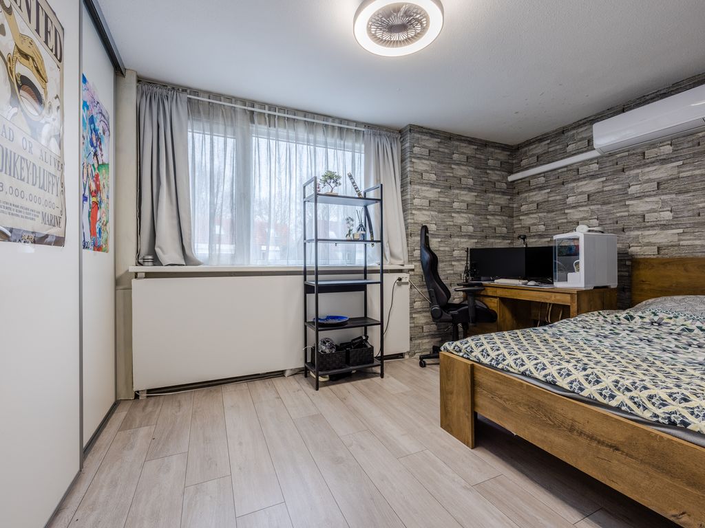 de Windhond 7, HELLEVOETSLUIS