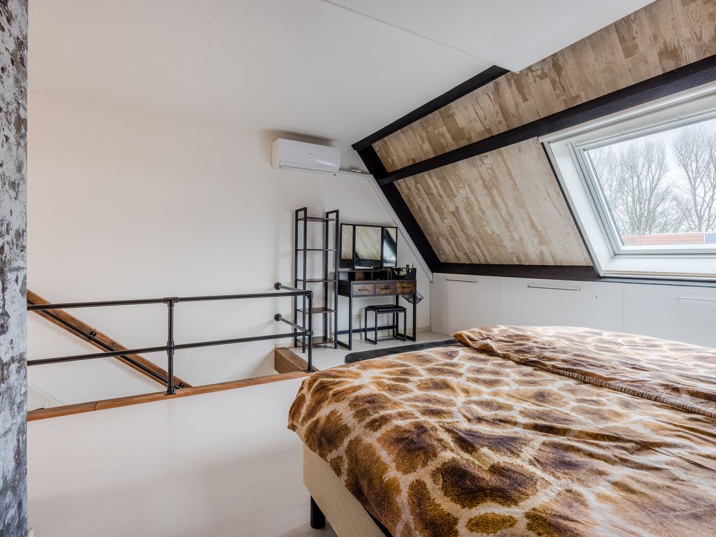 de Windhond 7, HELLEVOETSLUIS