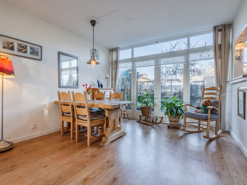 Dibbetzplantsoen 50, HELLEVOETSLUIS