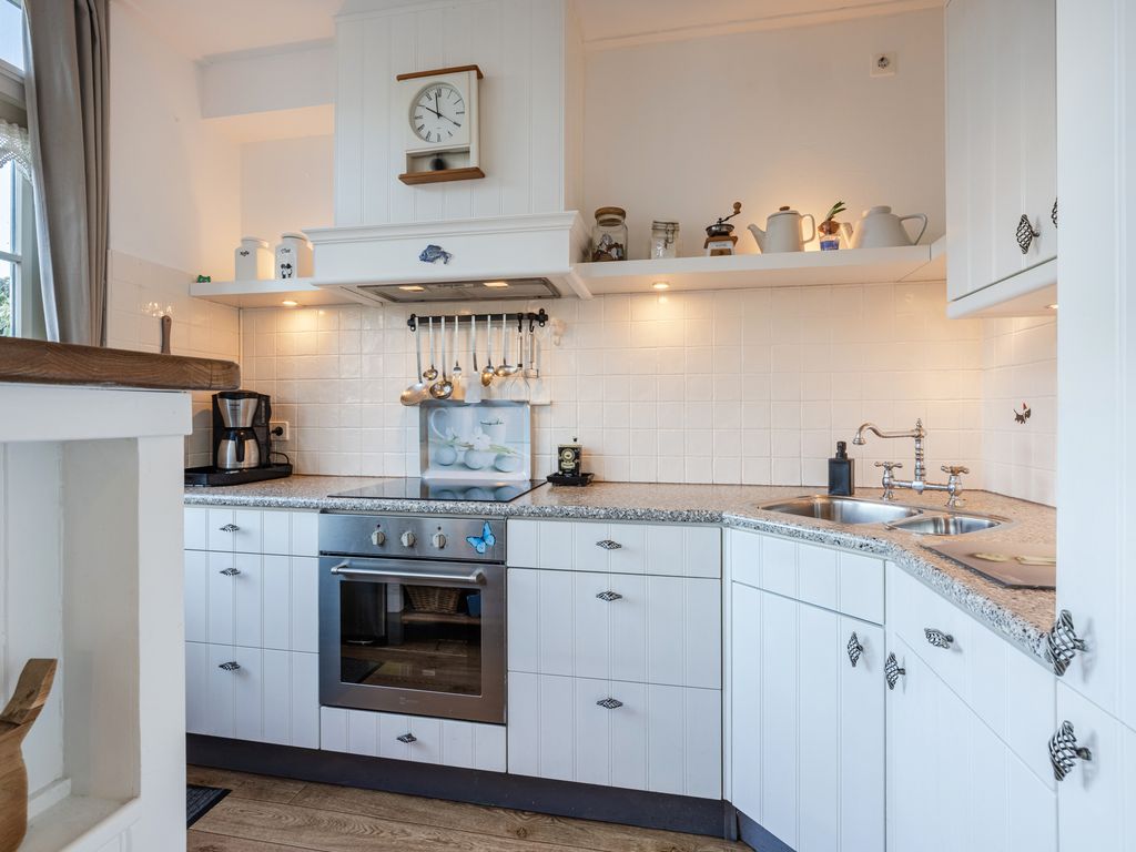 Dibbetzplantsoen 50, HELLEVOETSLUIS