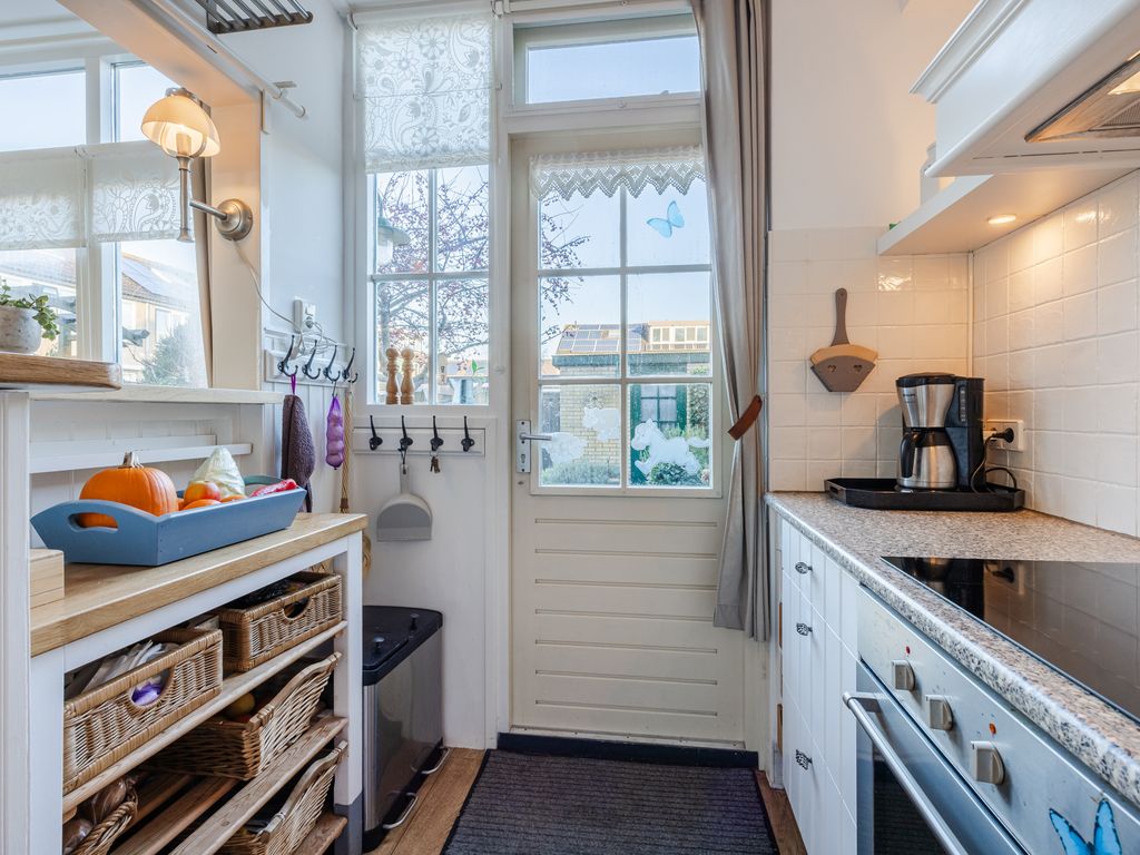 Dibbetzplantsoen 50, HELLEVOETSLUIS