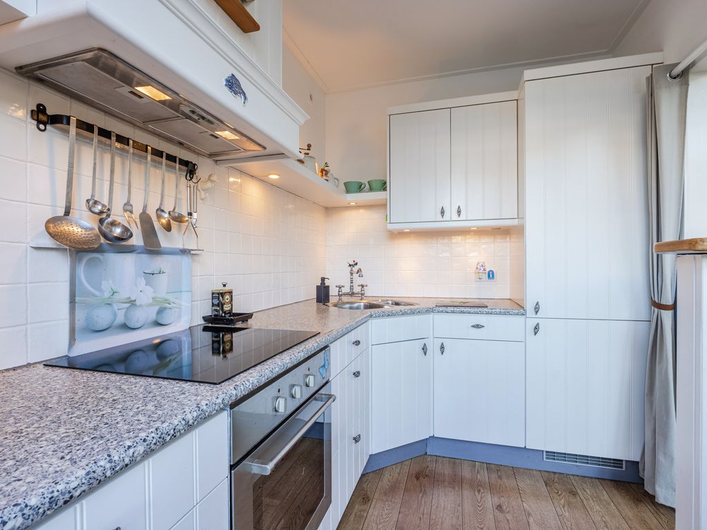 Dibbetzplantsoen 50, HELLEVOETSLUIS