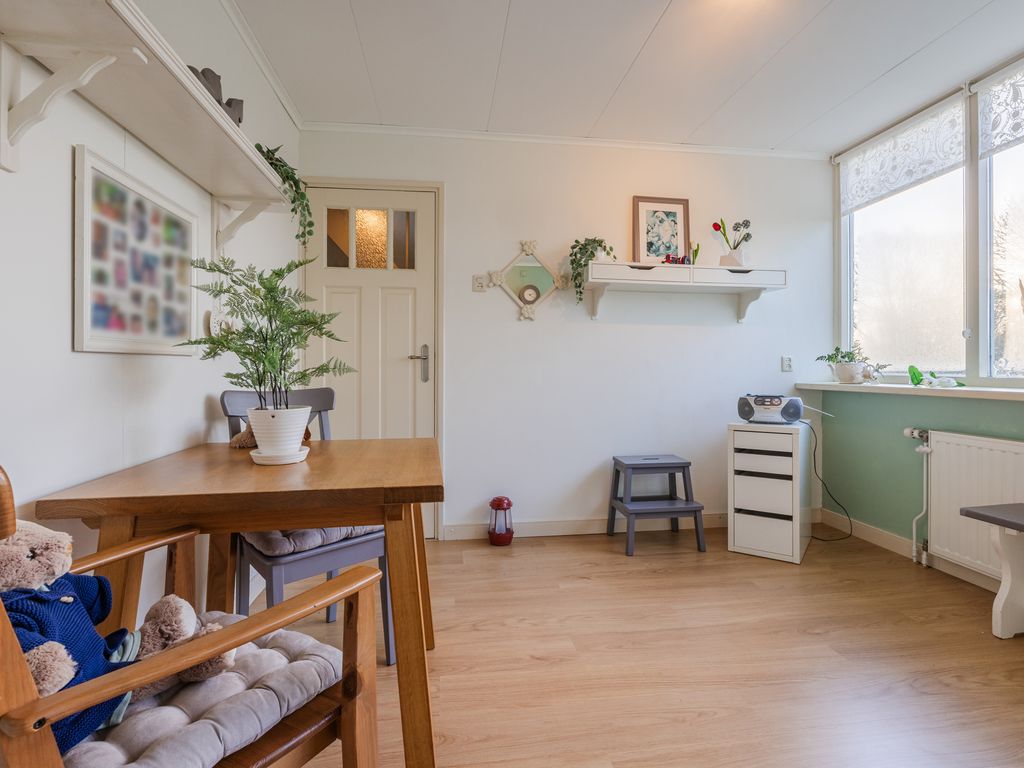 Dibbetzplantsoen 50, HELLEVOETSLUIS