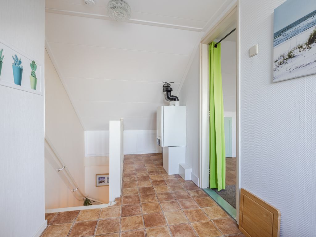 Dibbetzplantsoen 50, HELLEVOETSLUIS