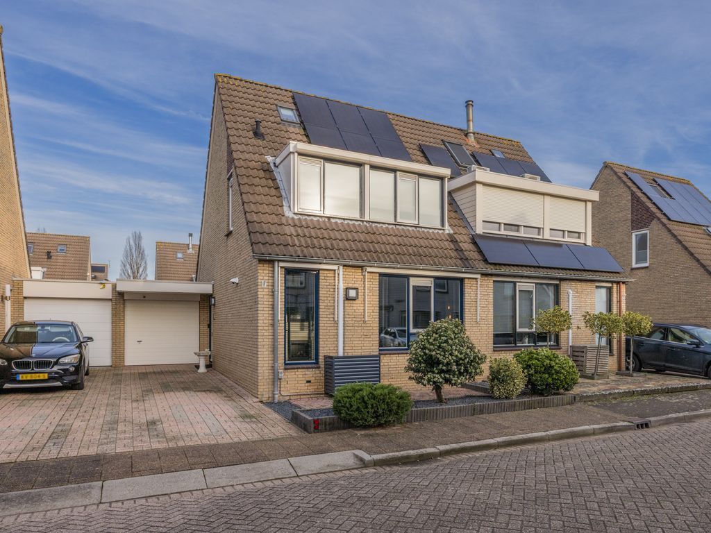 Beethovenstraat 9, HELLEVOETSLUIS