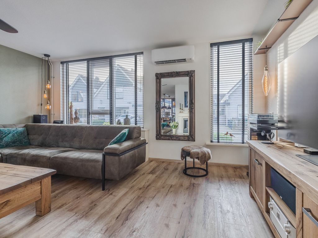 Beethovenstraat 9, HELLEVOETSLUIS