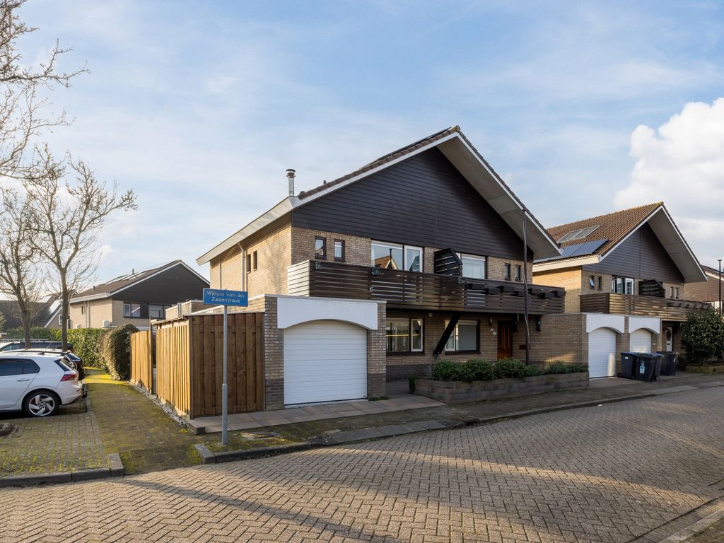 Willem van der Zaanstraat 1, HELLEVOETSLUIS