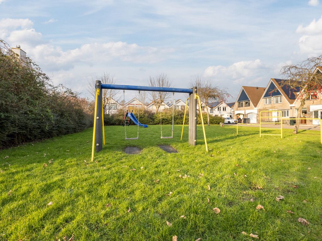 Willem van der Zaanstraat 1, HELLEVOETSLUIS