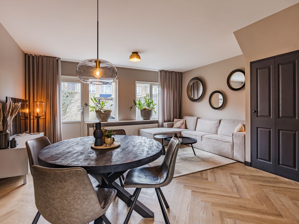 Fuikhoren 8, HELLEVOETSLUIS