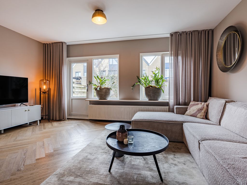 Fuikhoren 8, HELLEVOETSLUIS