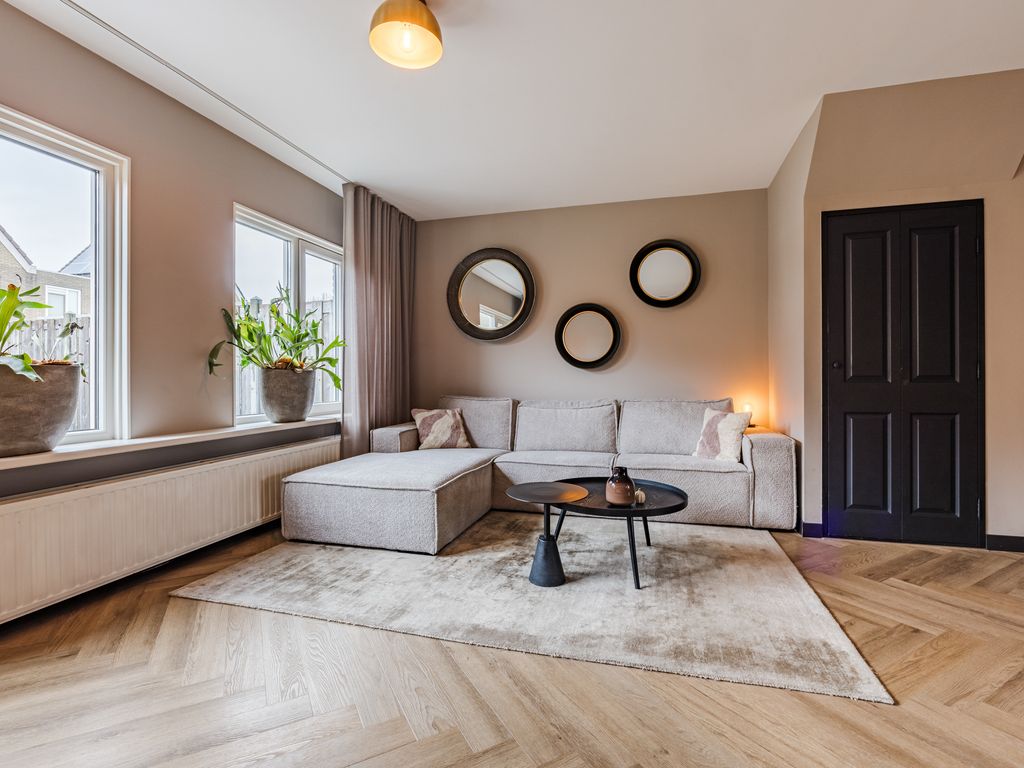 Fuikhoren 8, HELLEVOETSLUIS