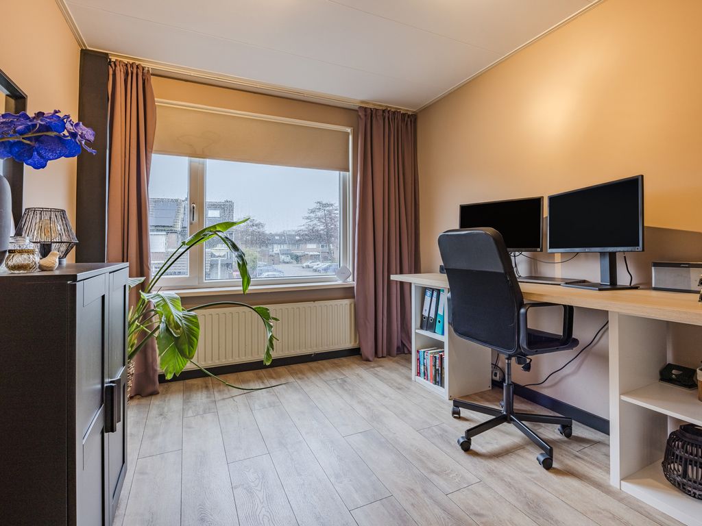 Fuikhoren 8, HELLEVOETSLUIS