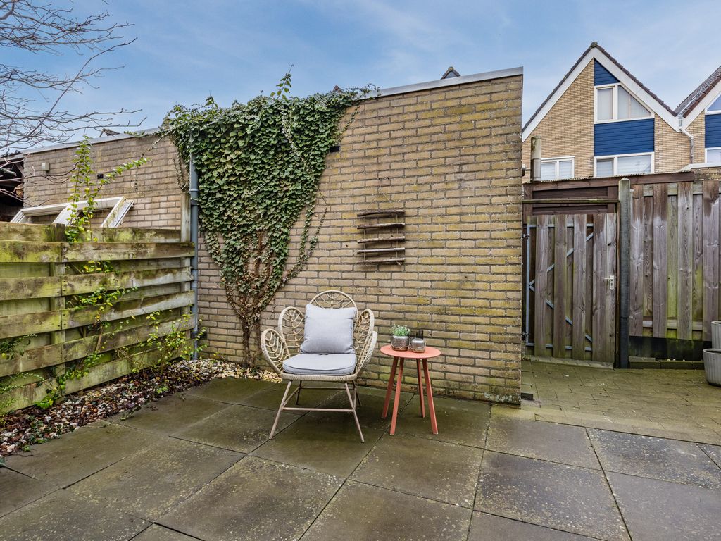 Fuikhoren 8, HELLEVOETSLUIS