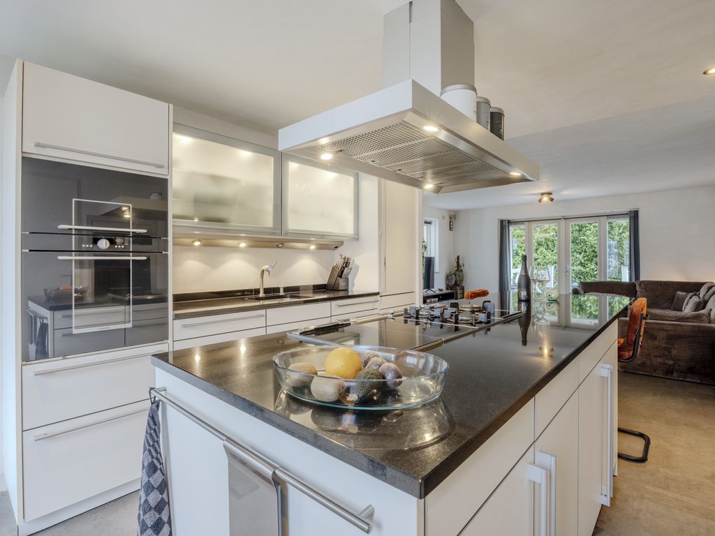 Nieuwe Zeedijk 1K206, HELLEVOETSLUIS