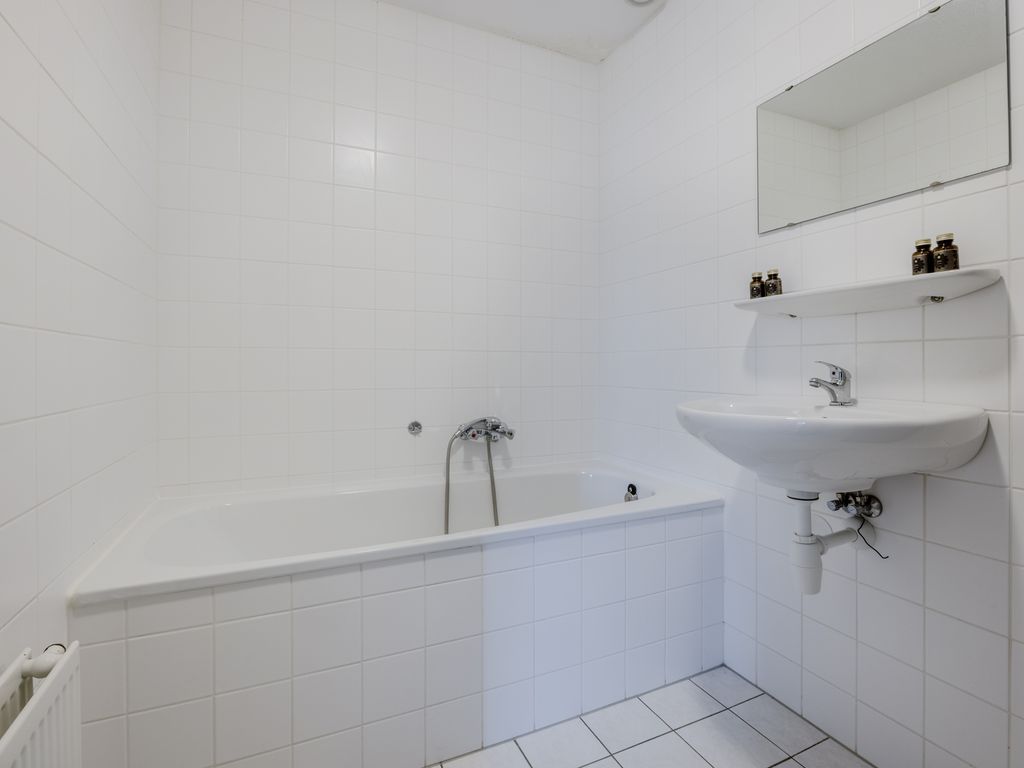 Nieuwe Zeedijk 1K206, HELLEVOETSLUIS