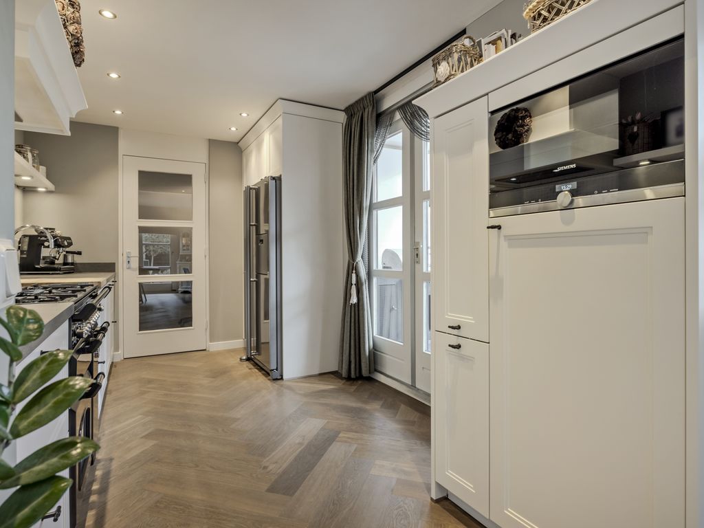 Courteniusstraat 6, HELLEVOETSLUIS