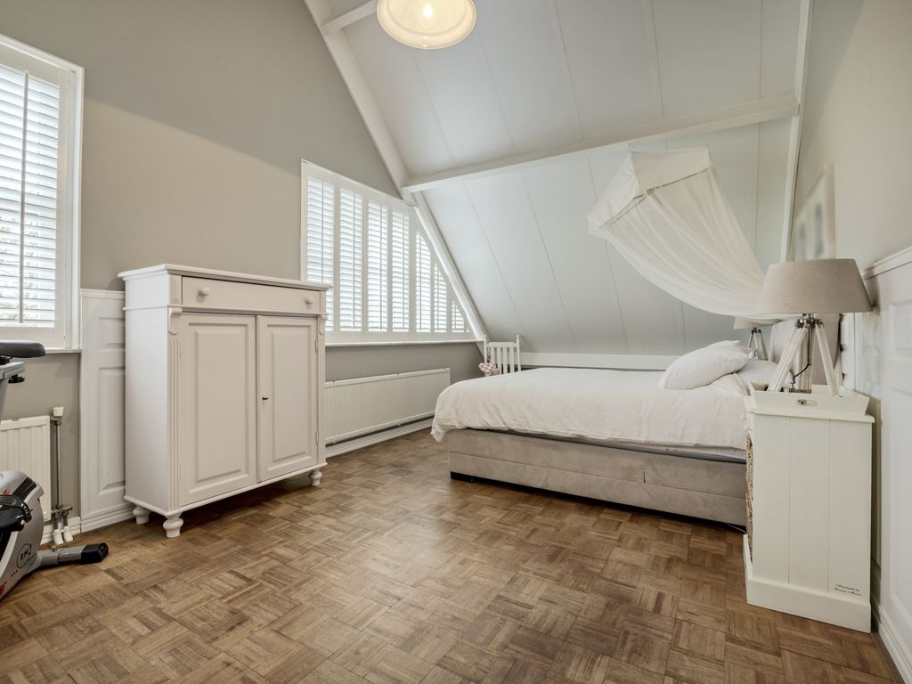 Courteniusstraat 6, HELLEVOETSLUIS