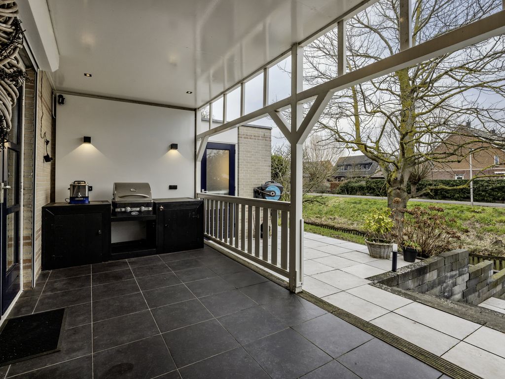 Courteniusstraat 6, HELLEVOETSLUIS