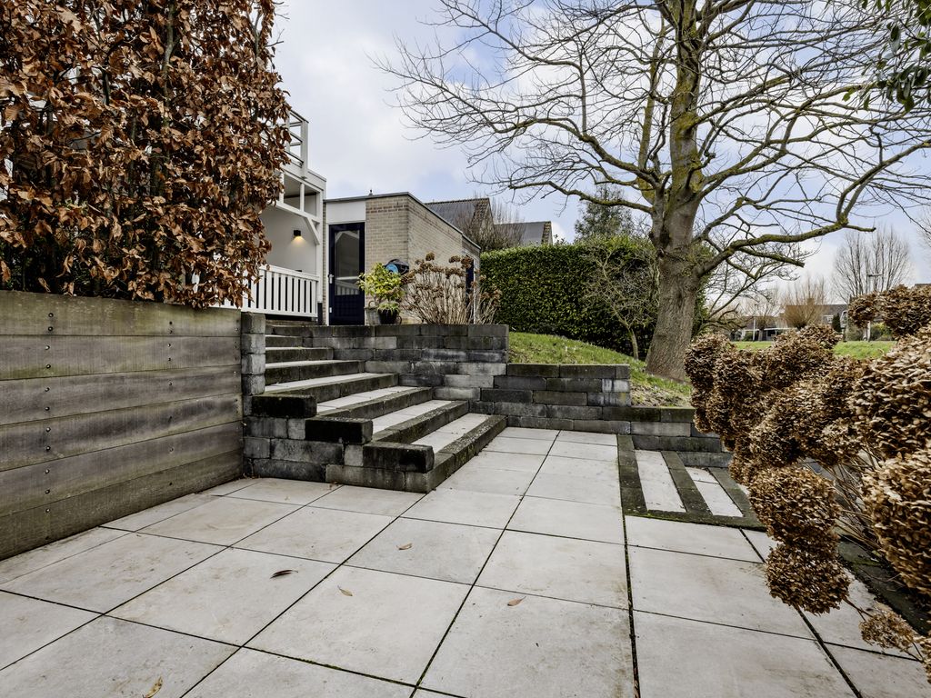 Courteniusstraat 6, HELLEVOETSLUIS