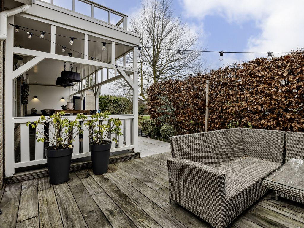 Courteniusstraat 6, HELLEVOETSLUIS