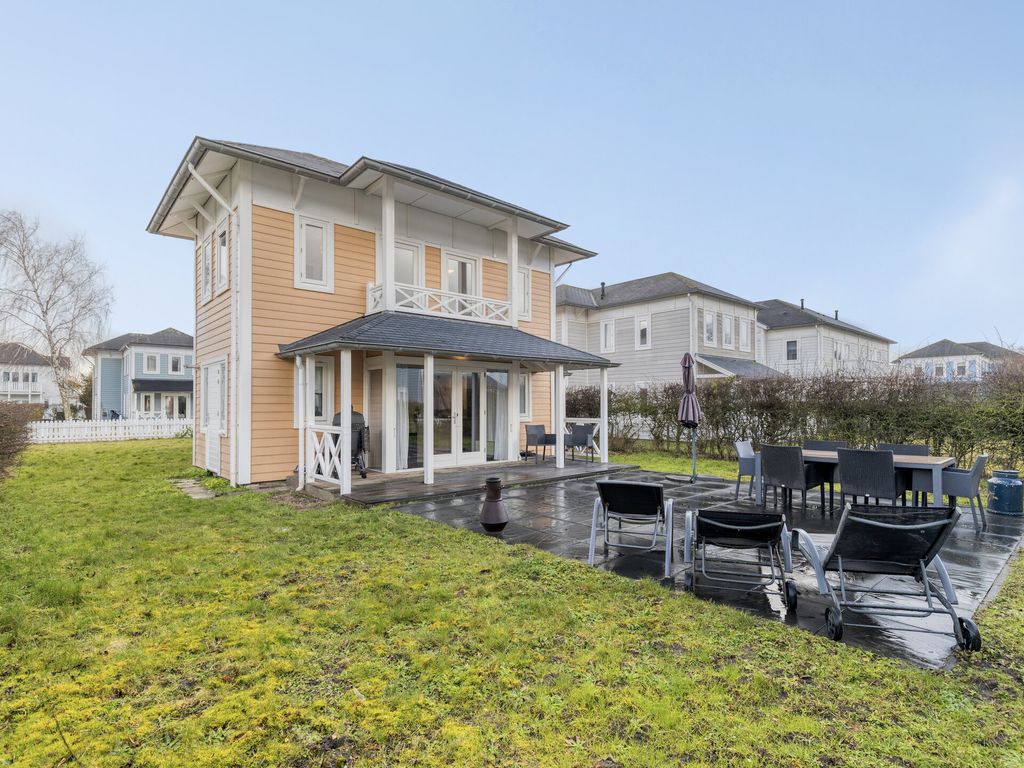 Nieuwe Zeedijk 1K308, HELLEVOETSLUIS