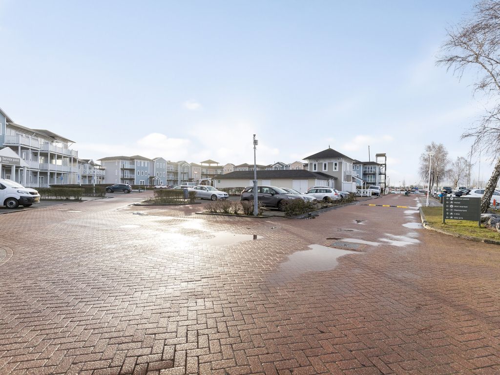 Nieuwe Zeedijk 1K308, HELLEVOETSLUIS