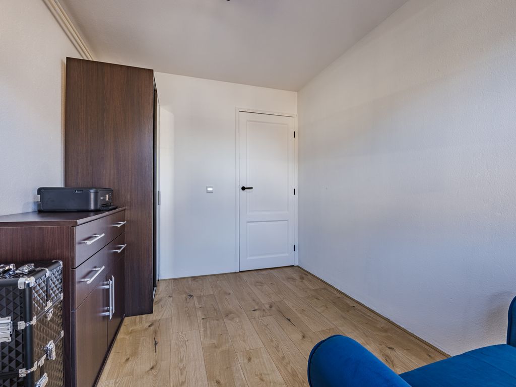 Strandgaper 13, HELLEVOETSLUIS