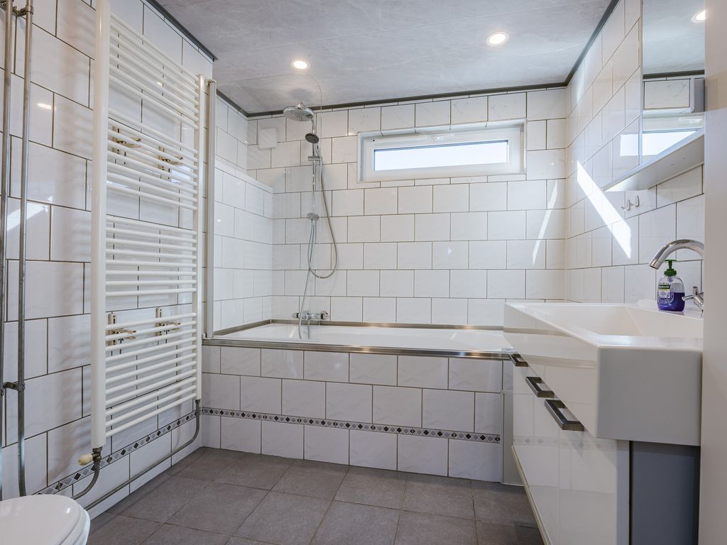 Strandgaper 13, HELLEVOETSLUIS