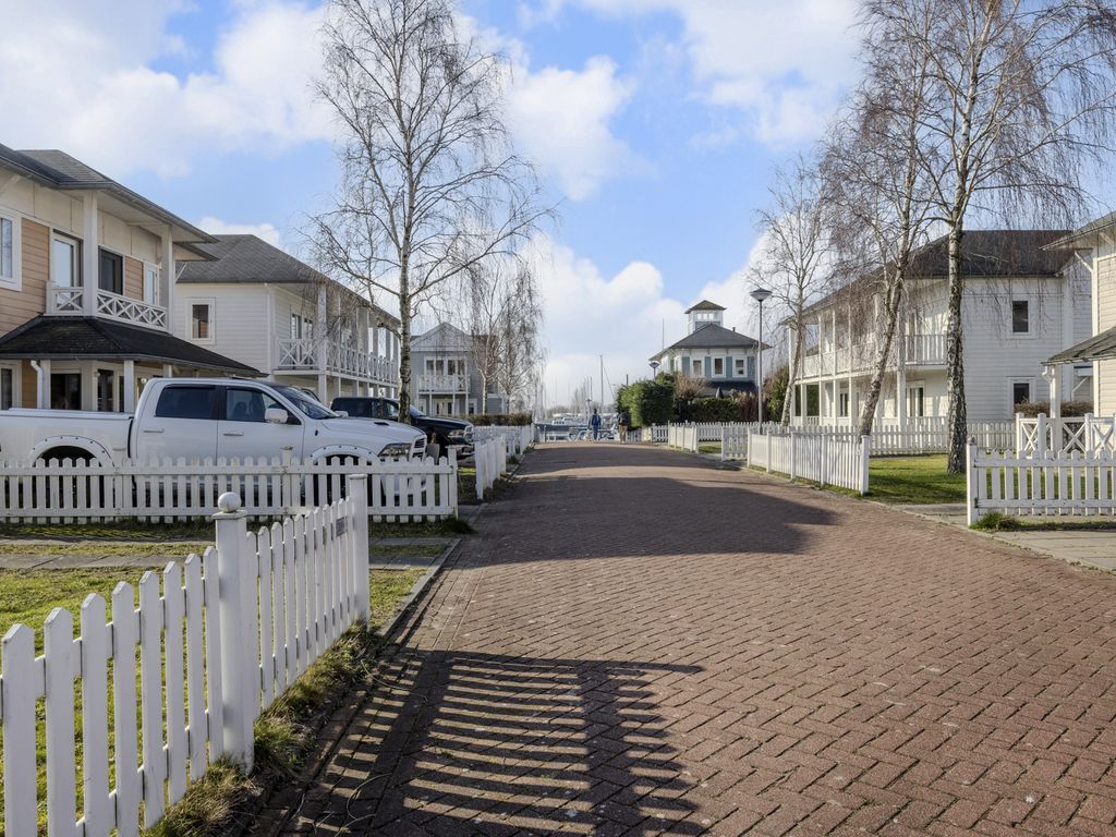 Nieuwe Zeedijk 1K309, HELLEVOETSLUIS