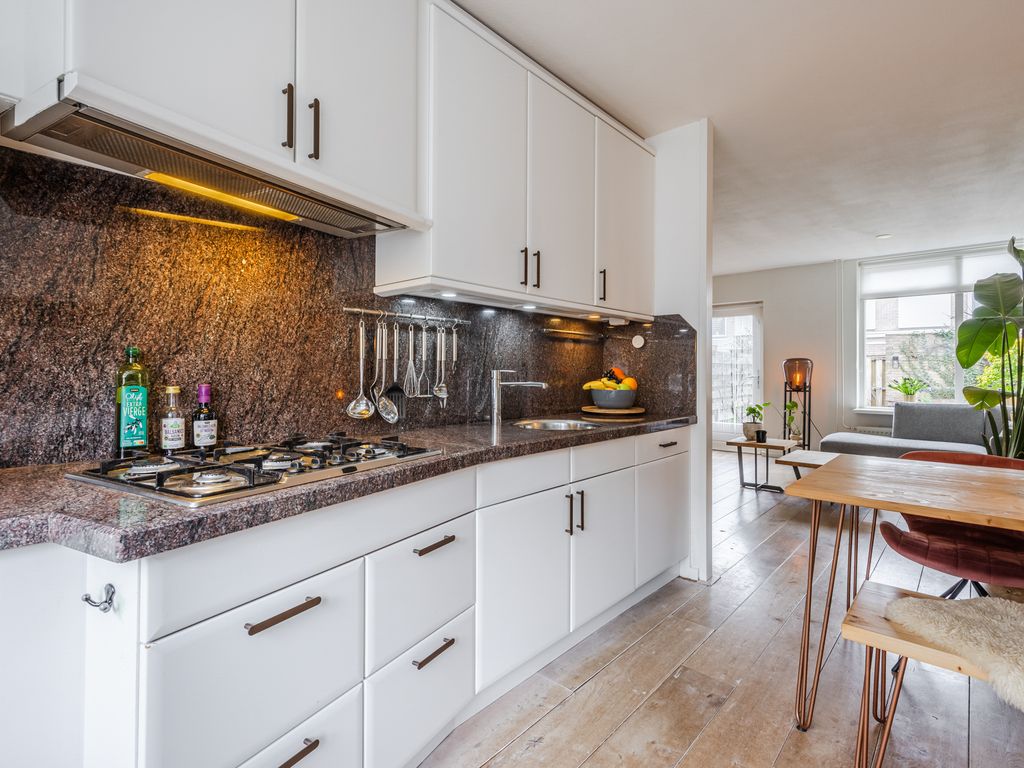 Hermelijn 13, HELLEVOETSLUIS