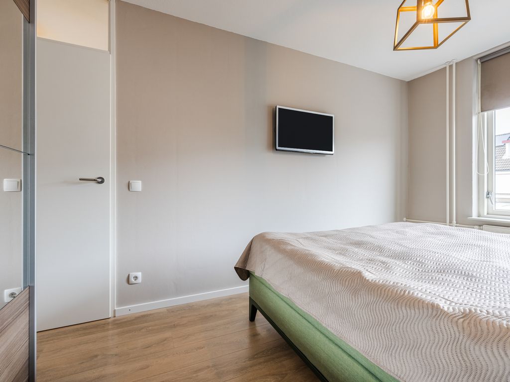 Hermelijn 13, HELLEVOETSLUIS