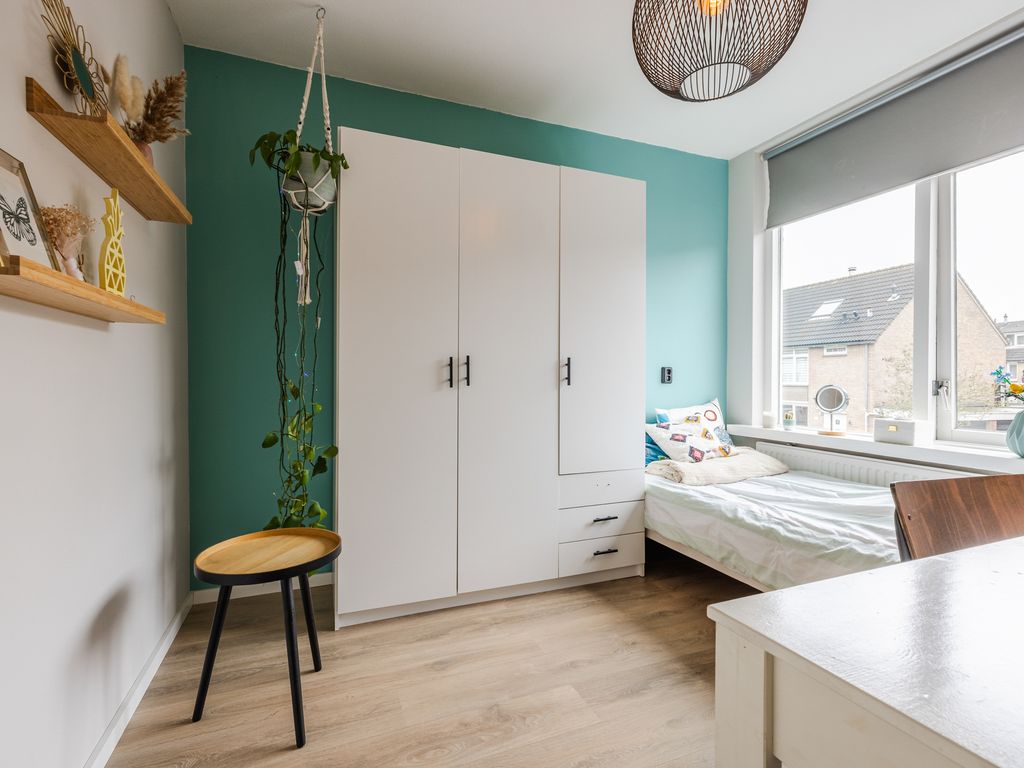 Hermelijn 13, HELLEVOETSLUIS