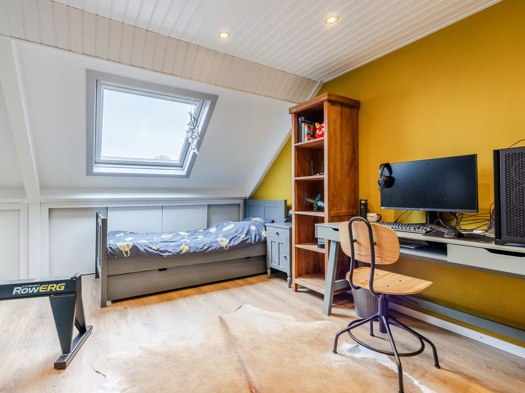 Hermelijn 13, HELLEVOETSLUIS