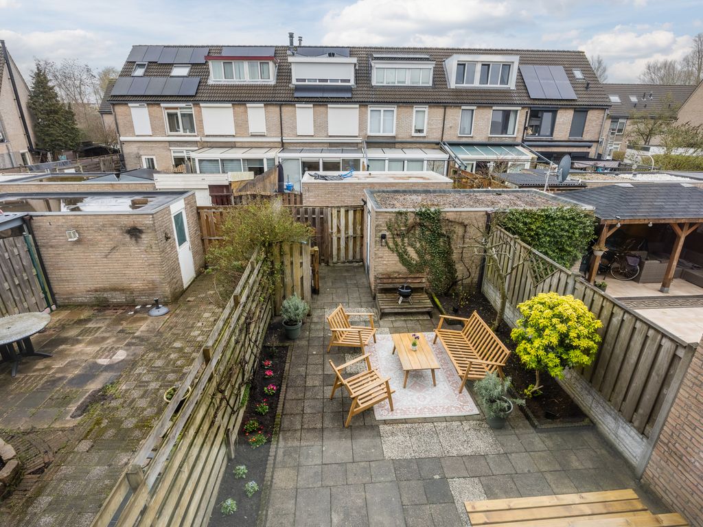 Hermelijn 13, HELLEVOETSLUIS