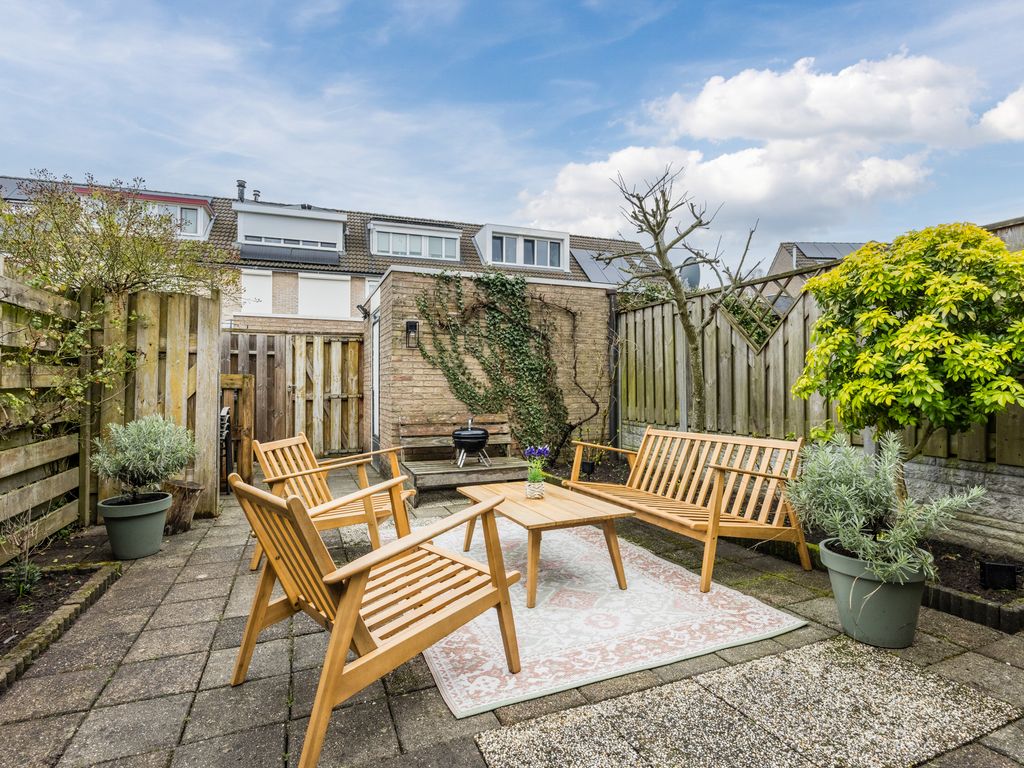 Hermelijn 13, HELLEVOETSLUIS