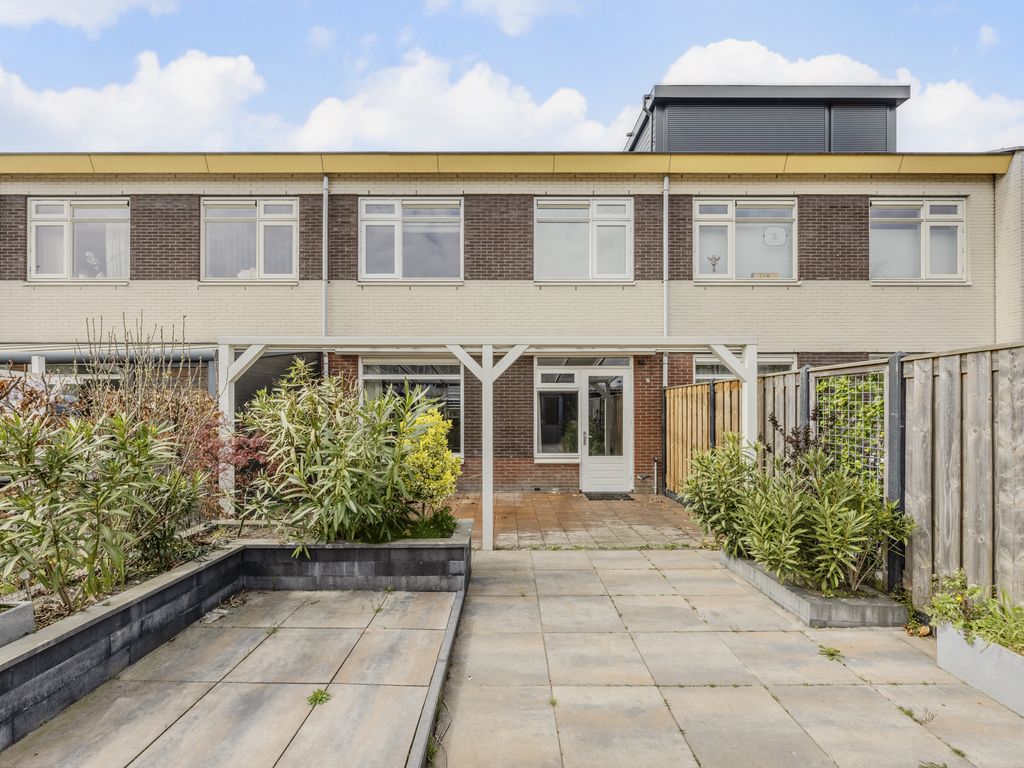 De Linde 4, ROZENBURG