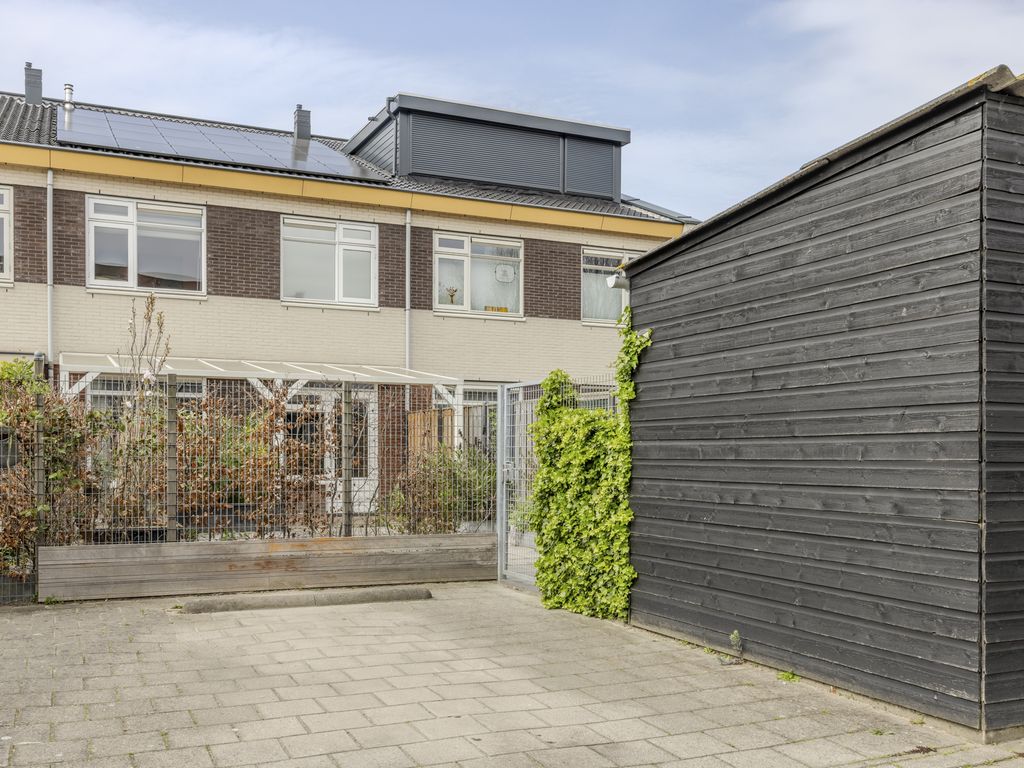 De Linde 4, ROZENBURG