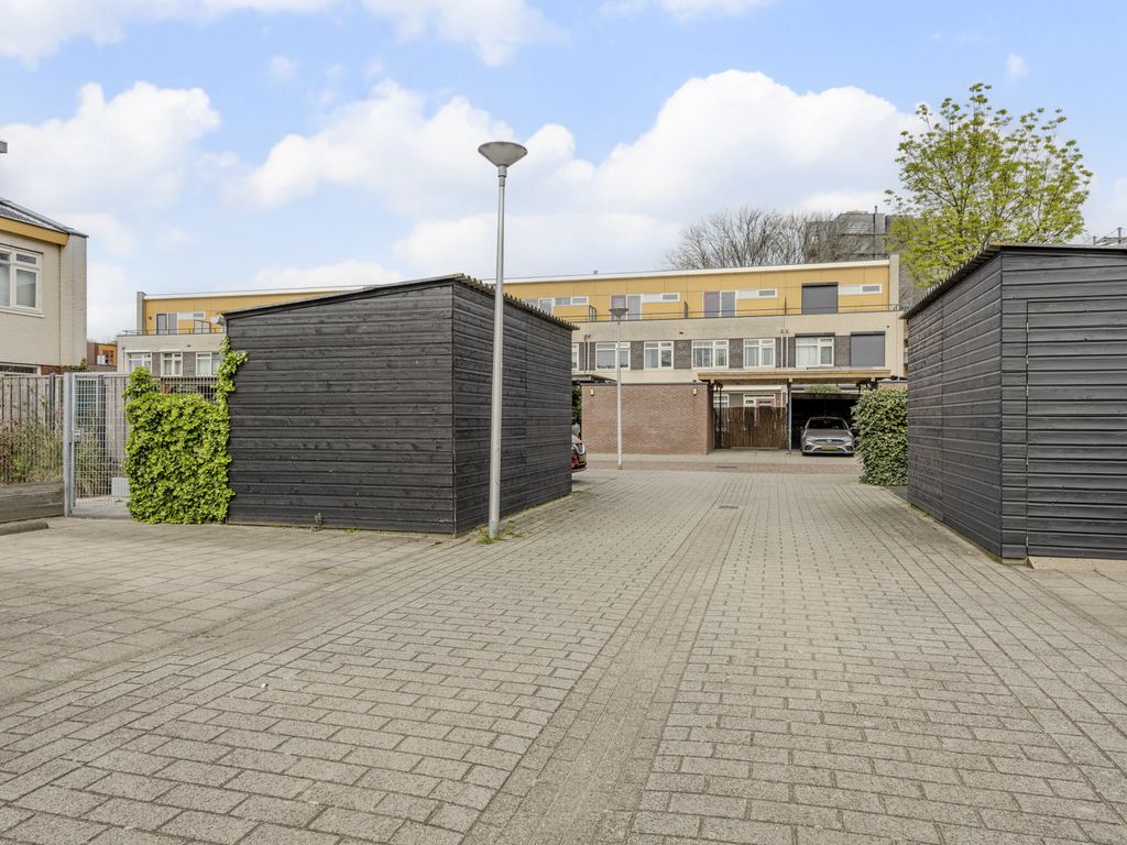 De Linde 4, ROZENBURG