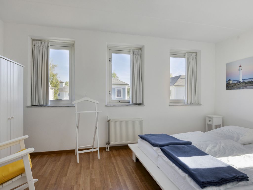 Nieuwe Zeedijk 1K306, HELLEVOETSLUIS